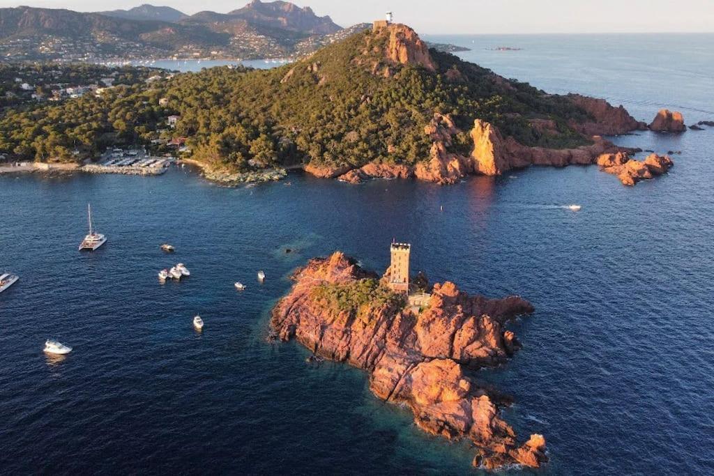 Blue Horizon Ξενοδοχείο Saint-Raphaël Εξωτερικό φωτογραφία